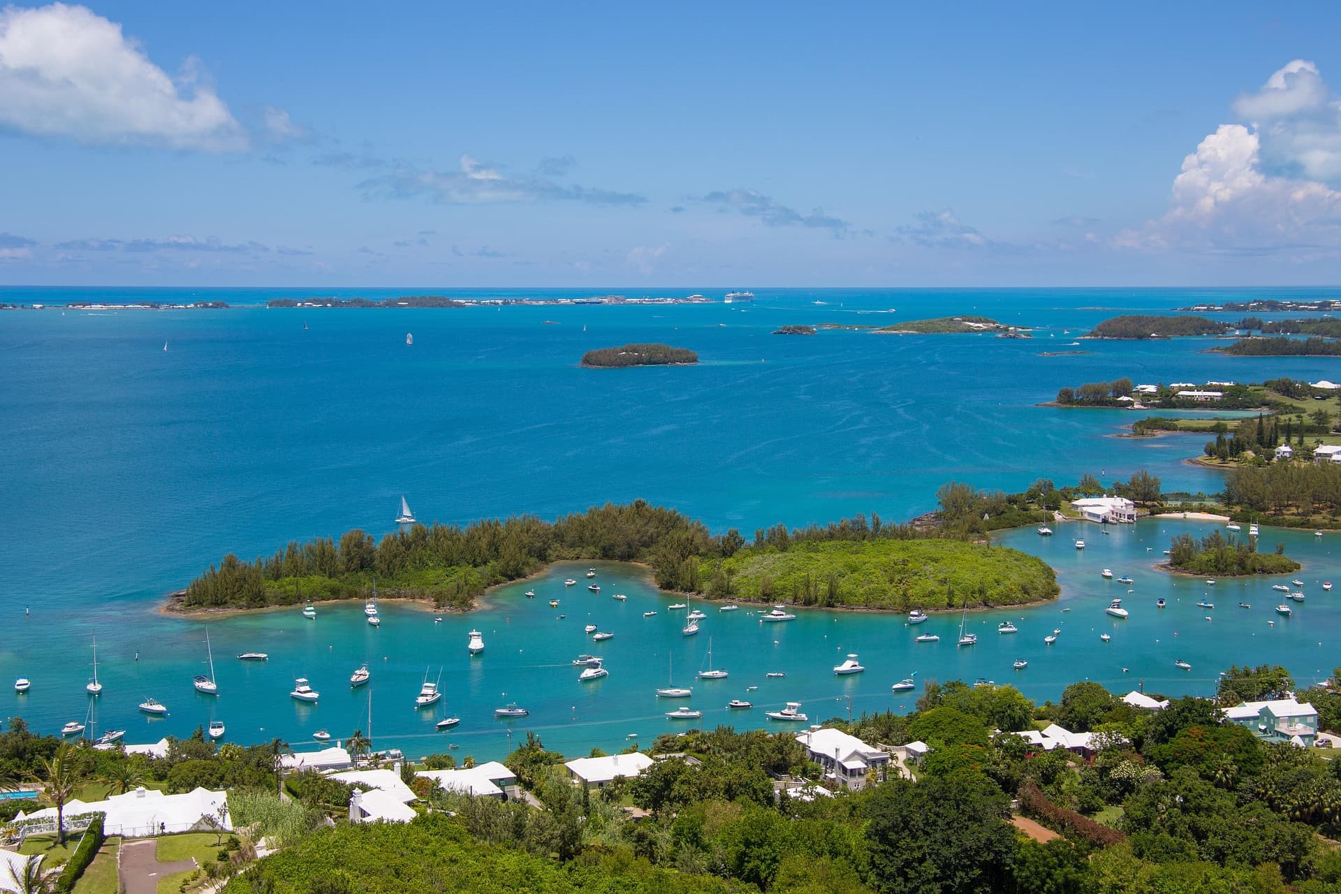 Bermuda Speed Limits and Road Rules: What Every Driver Must Know (2026)
