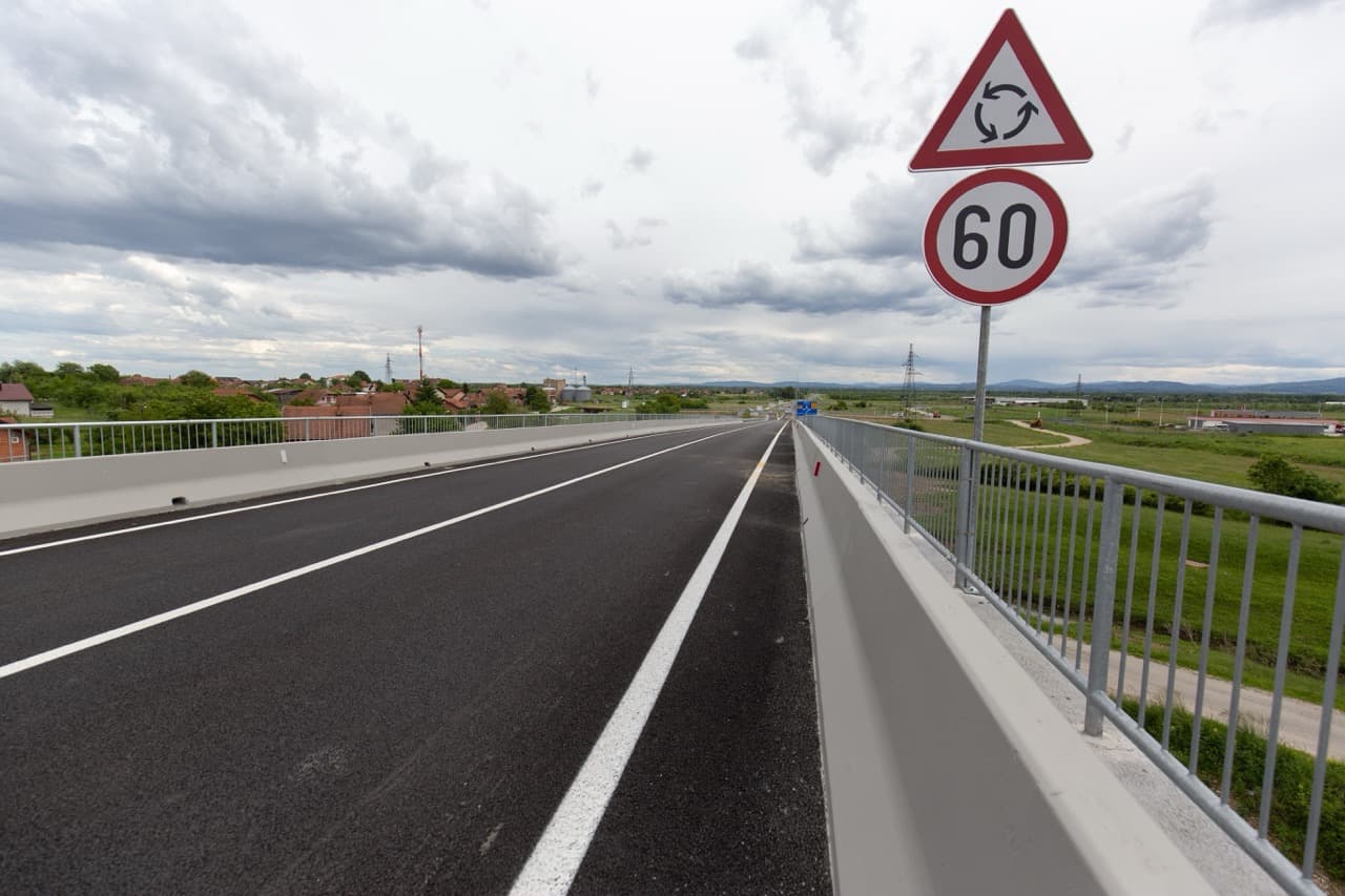 Understanding Roundabouts in Left-Hand Traffic Countries